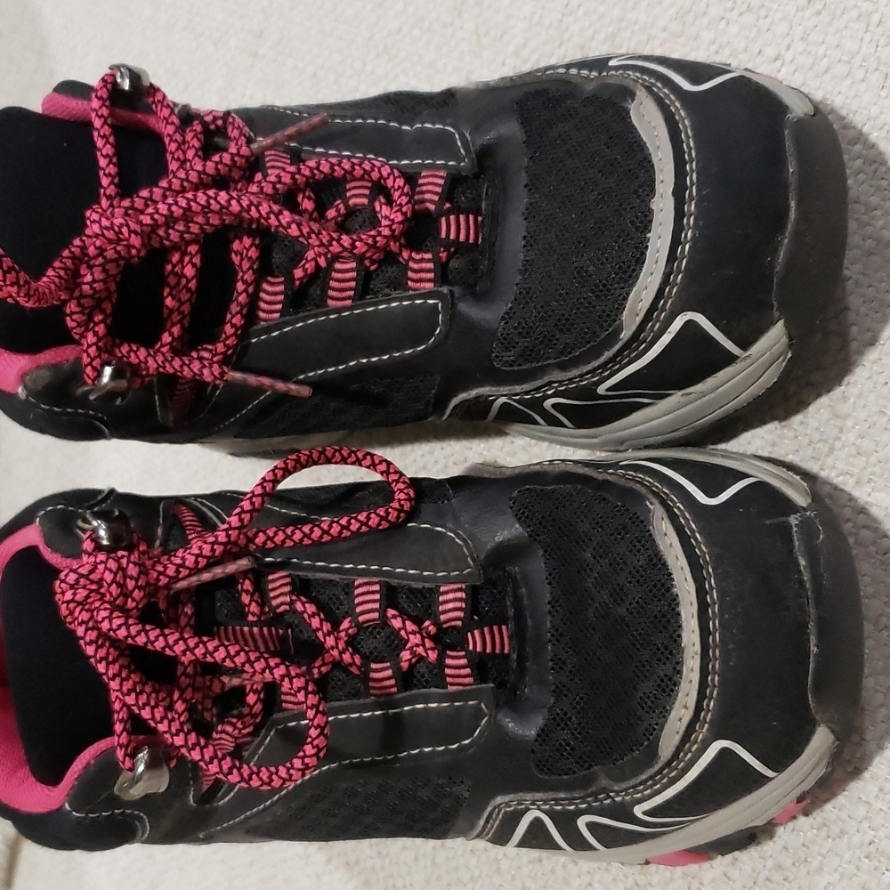 Pink and black snickers kids size 3 - Picture 6 of 8
